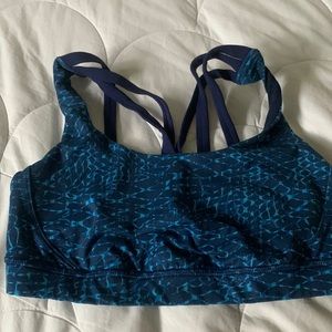 size 6 lululemon sports bra